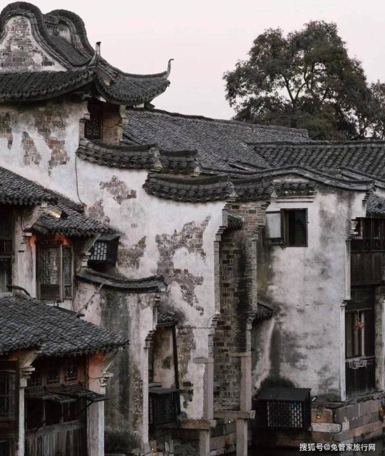 逃离幻想金字塔